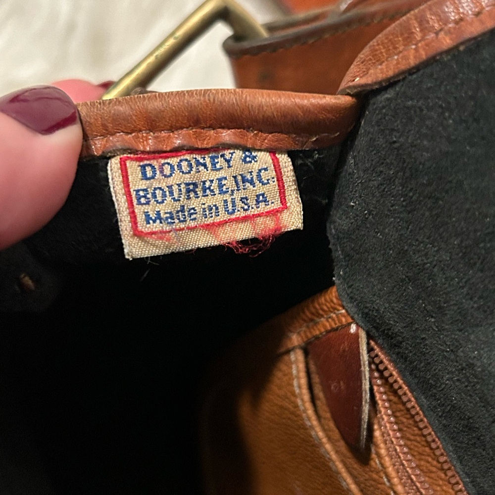 🔥SOLD🔥DOONEY AND BOURKE Vintage All Weather Leather Crossbody Purse - Picture 15 of 16